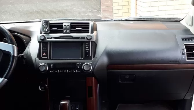 Фото 4 - Toyota Prado