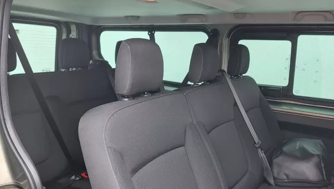 Фото 6 - Renault Trafic