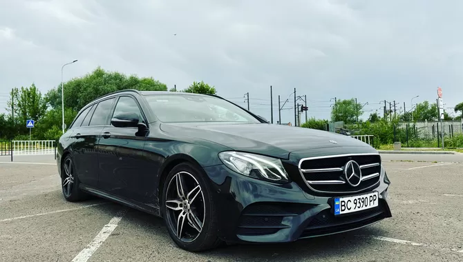 Фото 2 - Mercedes E-Class