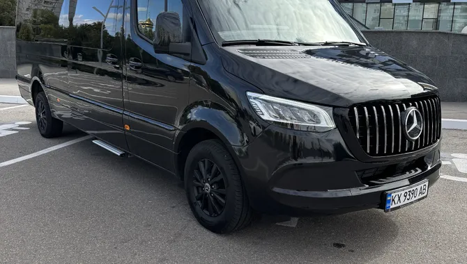 Фото 8 - Mercedes Benz VIP Shuttle
