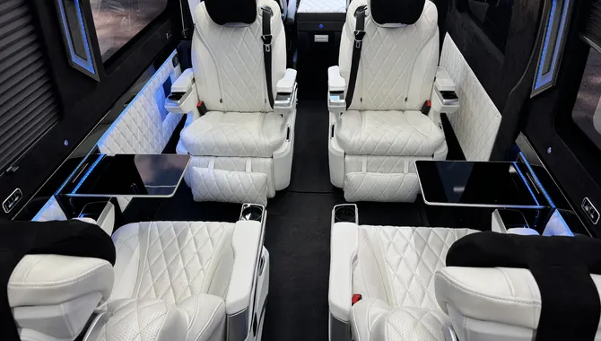 Фото 5 - Mercedes Benz VIP Shuttle